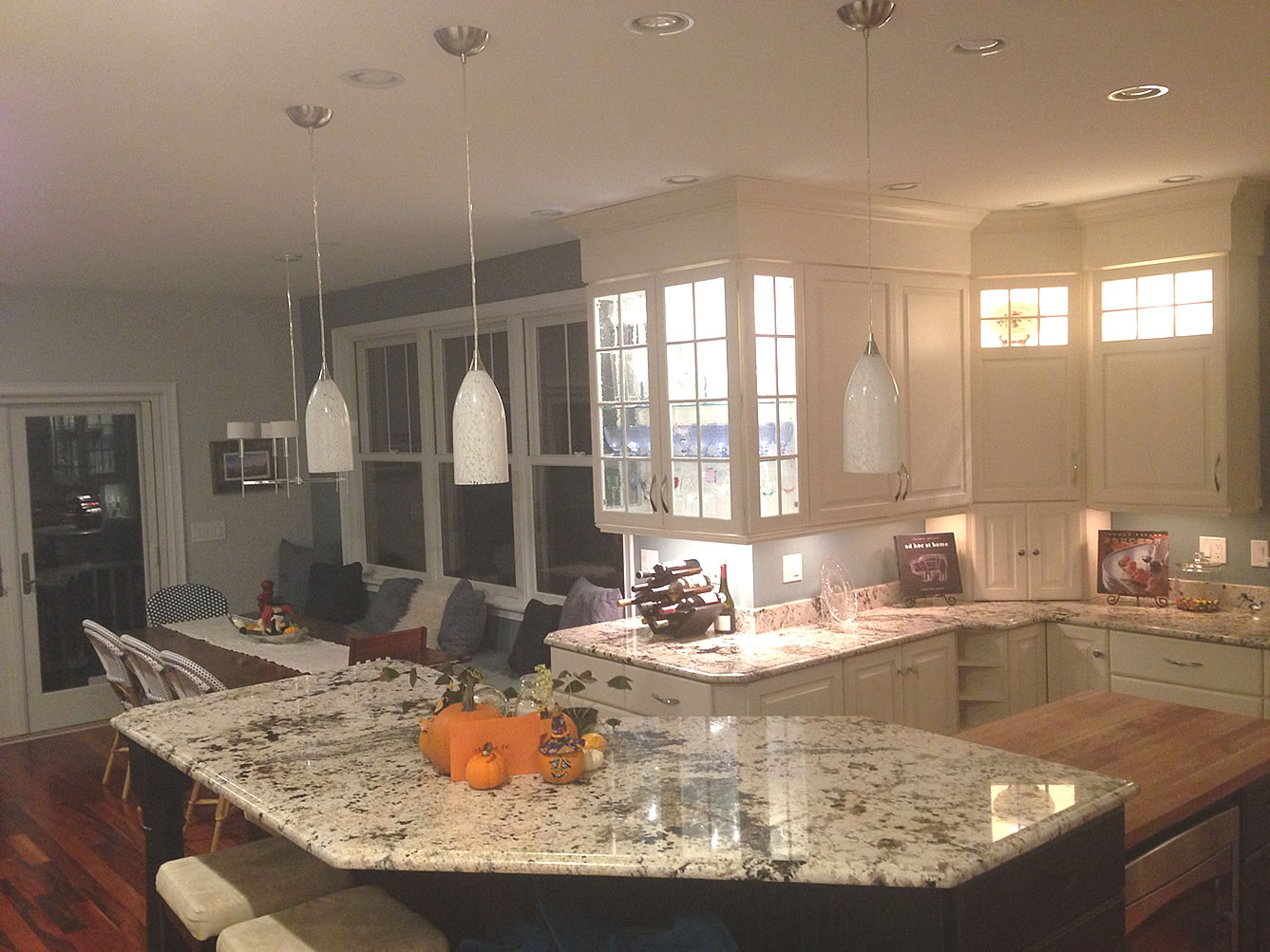 Kitchen T